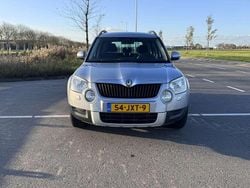 Blauw Gebruikt 2010 Skoda Yeti Ambition SUV | € 6.496 (Goede deal)