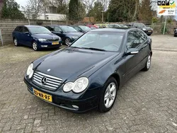 Zwart Gebruikt 2004 Mercedes 180 Sedan | € 2.750