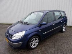 Blauw Gebruikt 2004 Renault Grand Scénic II Komfort MPV | € 895 (Eerlijke prijs)