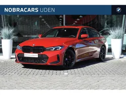 Rood, metallic lak Gebruikt 2024 BMW 330 M Sport Sedan | € 56.450