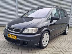 Zwart Gebruikt 2002 Opel Zafira OPC Stationwagen | € 2.950 (Iets duurder)