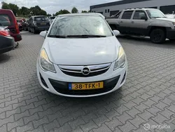 Wit Gebruikt 2012 Opel Corsa Cosmo Hatchback | € 1.999 (Super prijs)