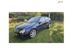 Blauw Gebruikt 2002 Mercedes C180 Coupé | € 1.250 (Goede deal)