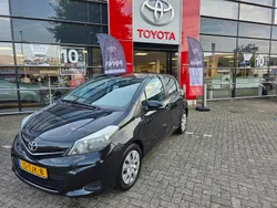 Zwart Gebruikt 2012 Toyota Yaris Hatchback | € 8.950 (Goede deal)