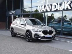 Grijs, metallic lak Gebruikt 2021 BMW X1 Comfort Edition SUV | € 26.850 (Goede deal)