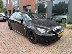 Zwart Gebruikt 2004 BMW 545 Sedan | € 6.900