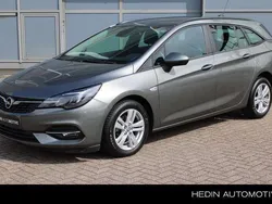Grijs Gebruikt 2021 Opel Astra Business Edition Stationwagen | € 18.245 (Iets duurder)