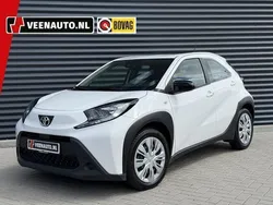 Wit Gebruikt 2023 Toyota Aygo Play Hatchback | € 16.645 (Goede deal)