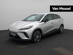 Grijs Gebruikt 2023 MG MG4 EV Luxury Hatchback | € 23.495 (Eerlijke prijs)