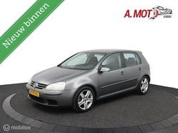 Grijs Gebruikt 2004 VW Golf IV Comfortline Hatchback | € 2.550 (Eerlijke prijs)