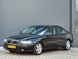 Zwart Gebruikt 2002 Volvo S60 Sedan | € 3.950 (Eerlijke prijs)