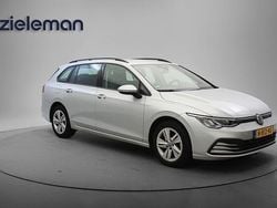 Grijs Gebruikt 2021 VW Golf VIII Life Stationwagen | € 16.645 (Eerlijke prijs)