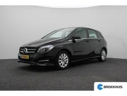 Zwart Gebruikt 2017 Mercedes B180 Ambition MPV | € 17.595 (Eerlijke prijs)