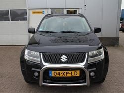 Zwart Gebruikt 2007 Suzuki Grand Vitara SUV | € 6.750 (Eerlijke prijs)