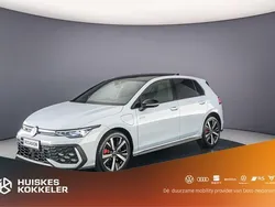 Blauw Nieuw 2025 VW Golf VIII GTE Hatchback | € 49.900