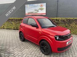 Rood Nieuw 2025 Ligier Myli Hatchback | € 14.990