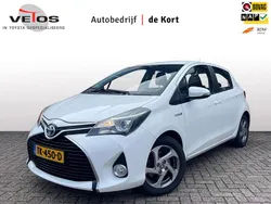 Wit Gebruikt 2017 Toyota Yaris Hybrid Hatchback | € 12.950 (Goede deal)
