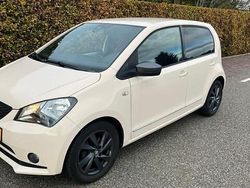 Beige Gebruikt 2015 Seat Mii Hatchback | € 7.999 (Eerlijke prijs)