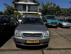 Grijs Gebruikt 2004 Opel Vectra Essentia Stationwagen | € 1.450