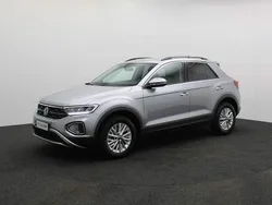Grijs Gebruikt 2023 VW T-Roc Life SUV | € 24.000 (Goede deal)