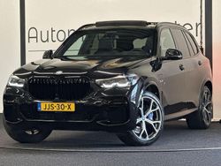 Zwart Gebruikt 2023 BMW X5 M Sport SUV | € 68.395 (Eerlijke prijs)