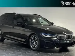 Zwart Gebruikt 2021 BMW 530 Executive Stationwagen | € 40.745 (Goede deal)