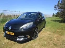 Zwart Gebruikt 2014 Renault Scénic III Bose Edition MPV | € 4.950 (Eerlijke prijs)