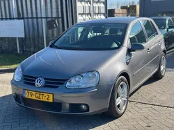 Grijs Gebruikt 2009 VW Golf VI Trendline Hatchback | € 2.950 (Eerlijke prijs)