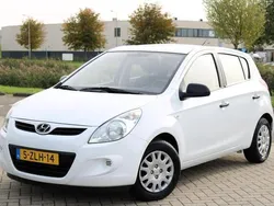 Wit Gebruikt 2011 Hyundai i20 Hatchback | € 3.999 (Eerlijke prijs)