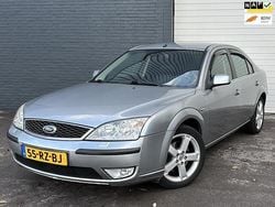 Grijs Gebruikt 2005 Ford Mondeo Platinum Hatchback | € 2.950 (Iets duurder)