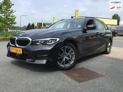 Zwart Gebruikt 2022 BMW 330 Stationwagen | € 27.999 (Super prijs)