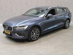 Blauw Gebruikt 2020 Volvo V60 Stationwagen | € 31.495 (Goede deal)