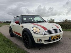 Wit Gebruikt 2009 Mini Cooper Hatchback | € 4.500 (Eerlijke prijs)