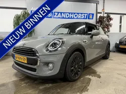 Grijs Gebruikt 2018 Mini ONE Hatchback | € 14.995 (Eerlijke prijs)