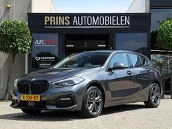 Grijs Gebruikt 2021 BMW 118 Sport Line Hatchback | € 20.850 (Super prijs)