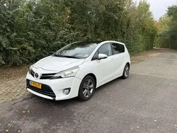 Wit Gebruikt 2014 Toyota Verso MPV | € 13.999 (Eerlijke prijs)