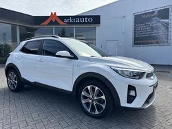 Wit Gebruikt 2020 Kia Stonic SUV | € 13.740 (Eerlijke prijs)