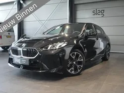 Zwart Gebruikt 2024 BMW 120 M Sport Hatchback | € 39.500 (Super prijs)