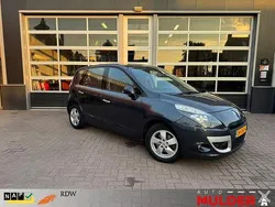 Grijs Gebruikt 2009 Renault Scénic III Dynamique MPV | € 3.450 (Eerlijke prijs)