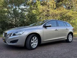 Grijs Gebruikt 2011 Volvo V60 Kinetic Stationwagen | € 5.950 (Super prijs)