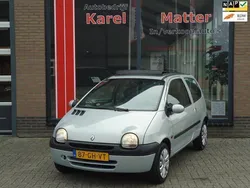 Grijs Gebruikt 2000 Renault Twingo Expression Hatchback | € 1.295 (Eerlijke prijs)