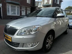 Grijs Gebruikt 2014 Skoda Fabia Drive Hatchback | € 4.750 (Eerlijke prijs)