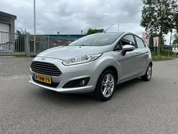 Grijs, metallic lak Gebruikt 2013 Ford Fiesta Titanium Hatchback | € 6.500 (Eerlijke prijs)