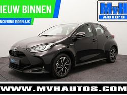 Zwart Gebruikt 2021 Toyota Yaris Business Edition Hatchback | € 18.499 (Eerlijke prijs)