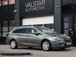 Grijs Gebruikt 2017 Opel Astra Innovation Stationwagen | € 10.450 (Goede deal)