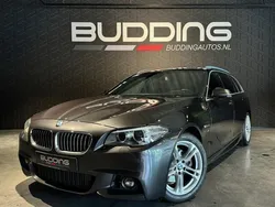 Grijs, metallic lak Gebruikt 2015 BMW 520 M Sport Stationwagen | € 18.950 (Iets duurder)