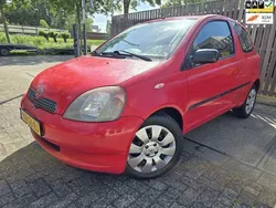 Rood Gebruikt 2000 Toyota Yaris Luna Hatchback | € 1.499 (Goede deal)