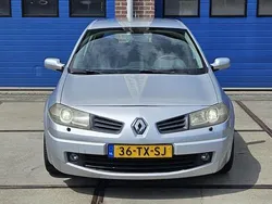 Zilver Gebruikt 2007 Renault Mégane II Hatchback | € 1.950 (Eerlijke prijs)