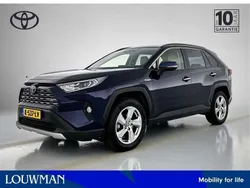 Blauw Gebruikt 2020 Toyota RAV4 Hybrid Executive SUV | € 36.445 (Eerlijke prijs)