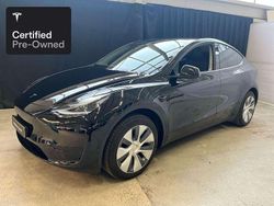 Zwart Gebruikt 2024 Tesla Model Y RWD SUV | € 37.800 (Eerlijke prijs)